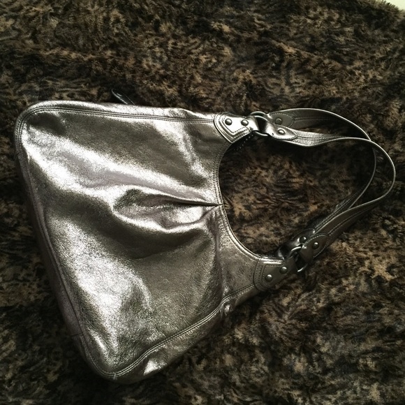 Coach metallic Maggie hobo bag - Picture 7 of 11